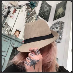 Taupe khaki Fedora